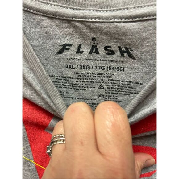 The Flash Past Present Future T Shirt Mens 3XL(54-56) DC Comics Super Hero New w - Picture 4 of 4